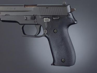 Hogue SIG Sauer P226 Rubber Grips Without Finger Grooves